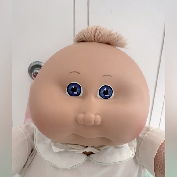 Vintage Coleco Cabbage Patch Preemie Blonde Hair with Blue Eyes - Picture 11 of 15
